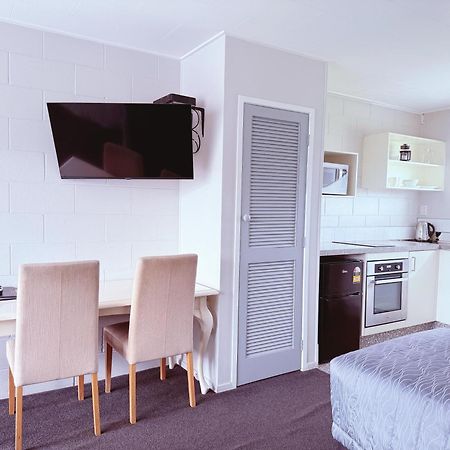 Continental Motel Whangarei Buitenkant foto