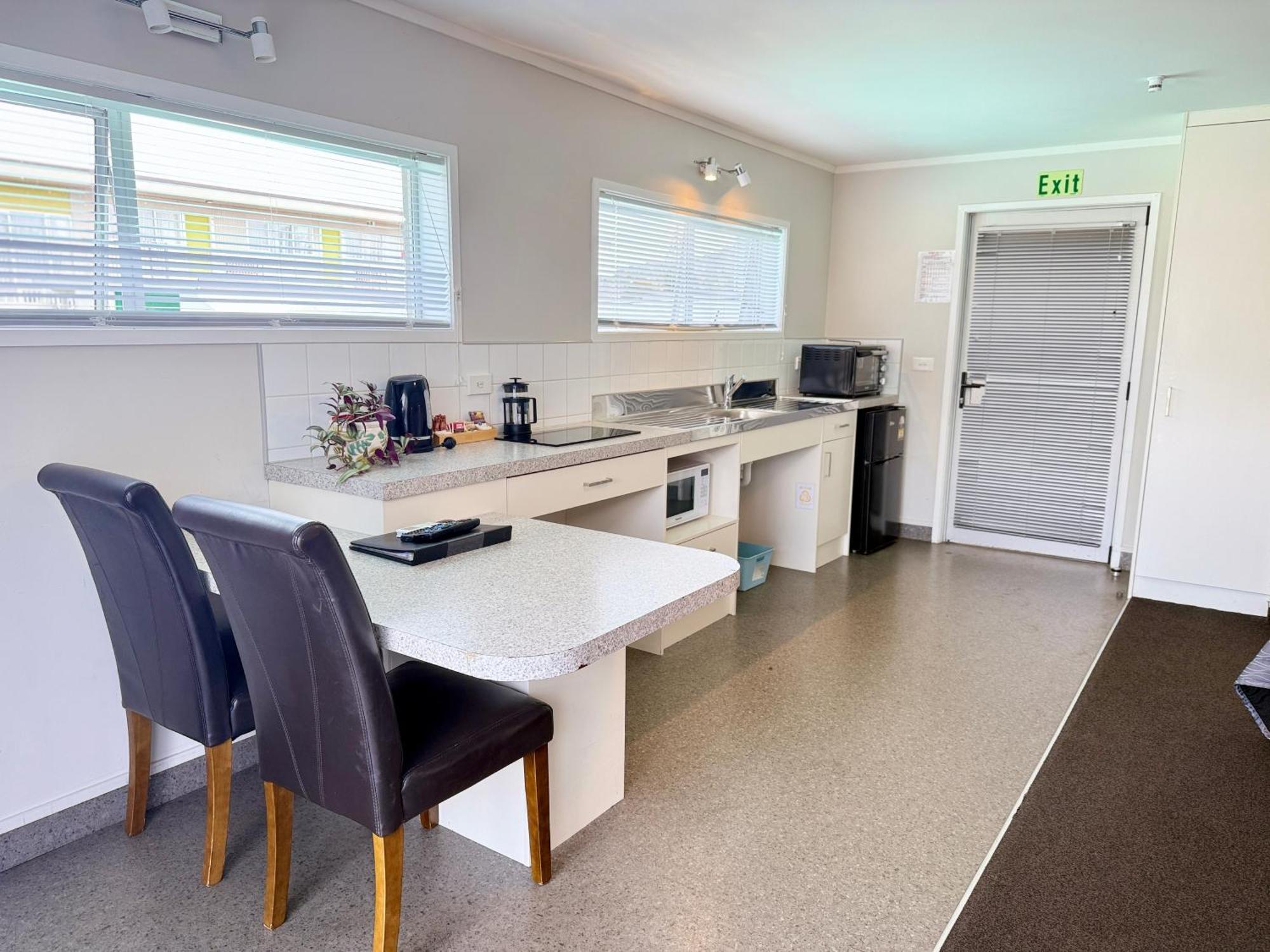 Continental Motel Whangarei Buitenkant foto