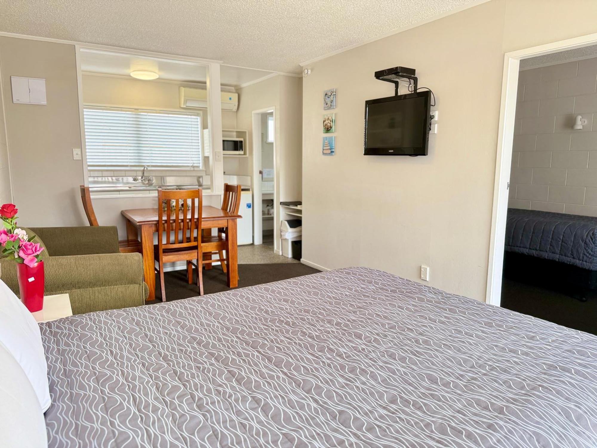 Continental Motel Whangarei Buitenkant foto